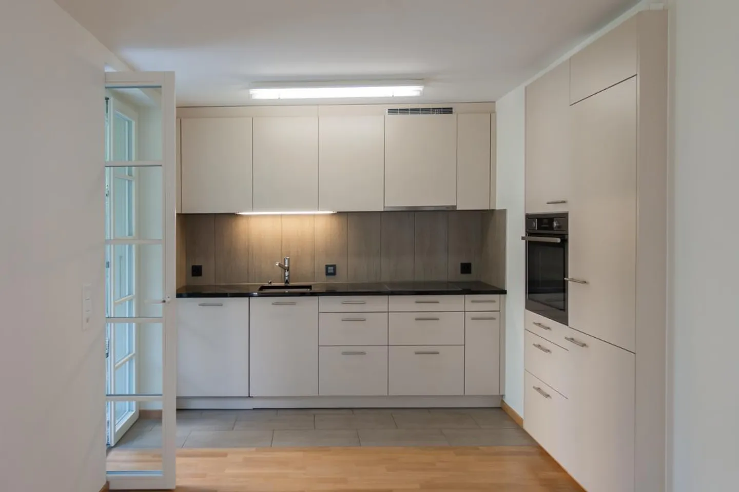 Fondazione Surinam: appartamento con 3 camere vicino all'Eglisee - Foto 1 di 8