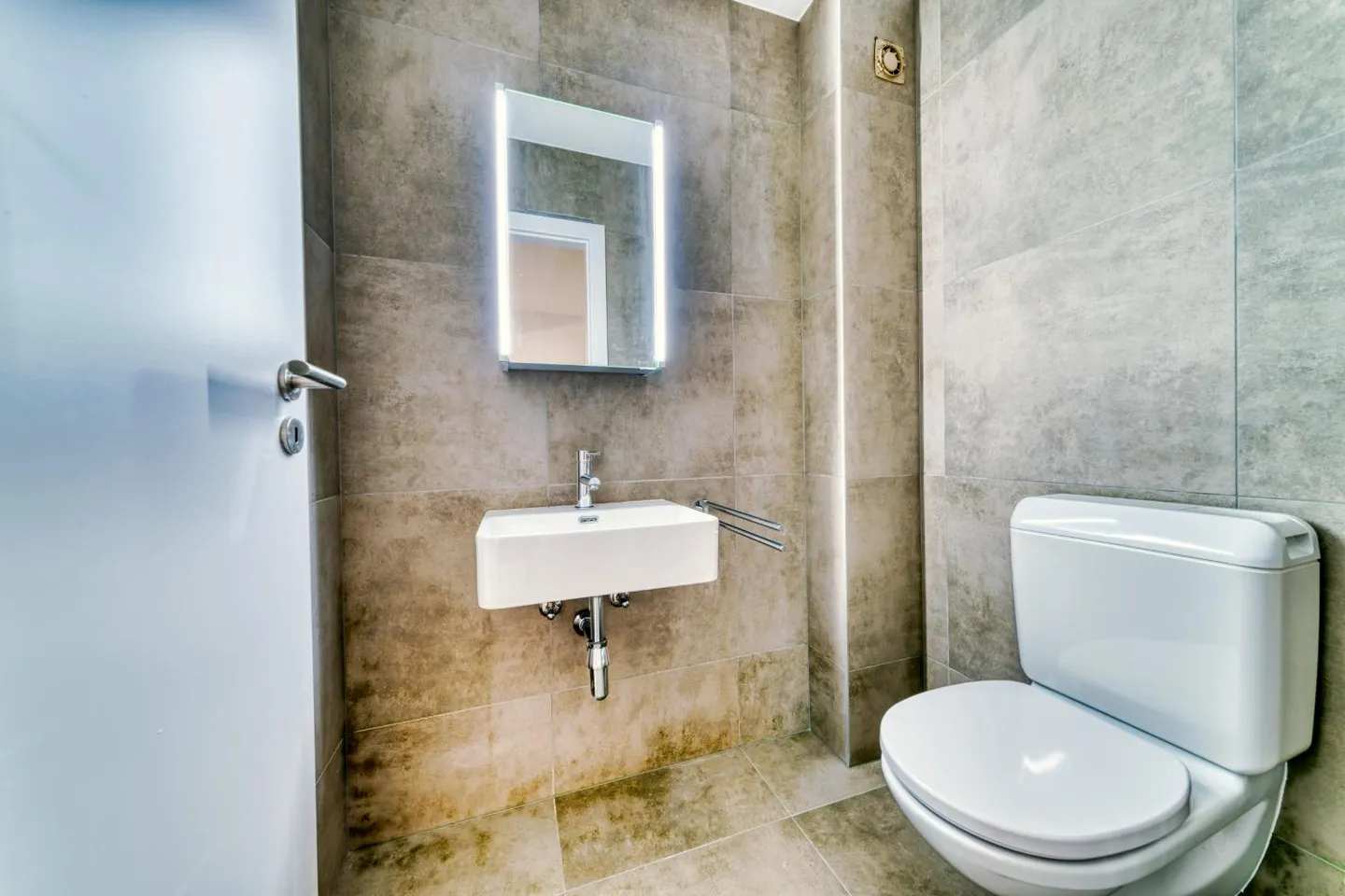 Appartamento con terrazza 4.5 stanze - Foto 6 di 12