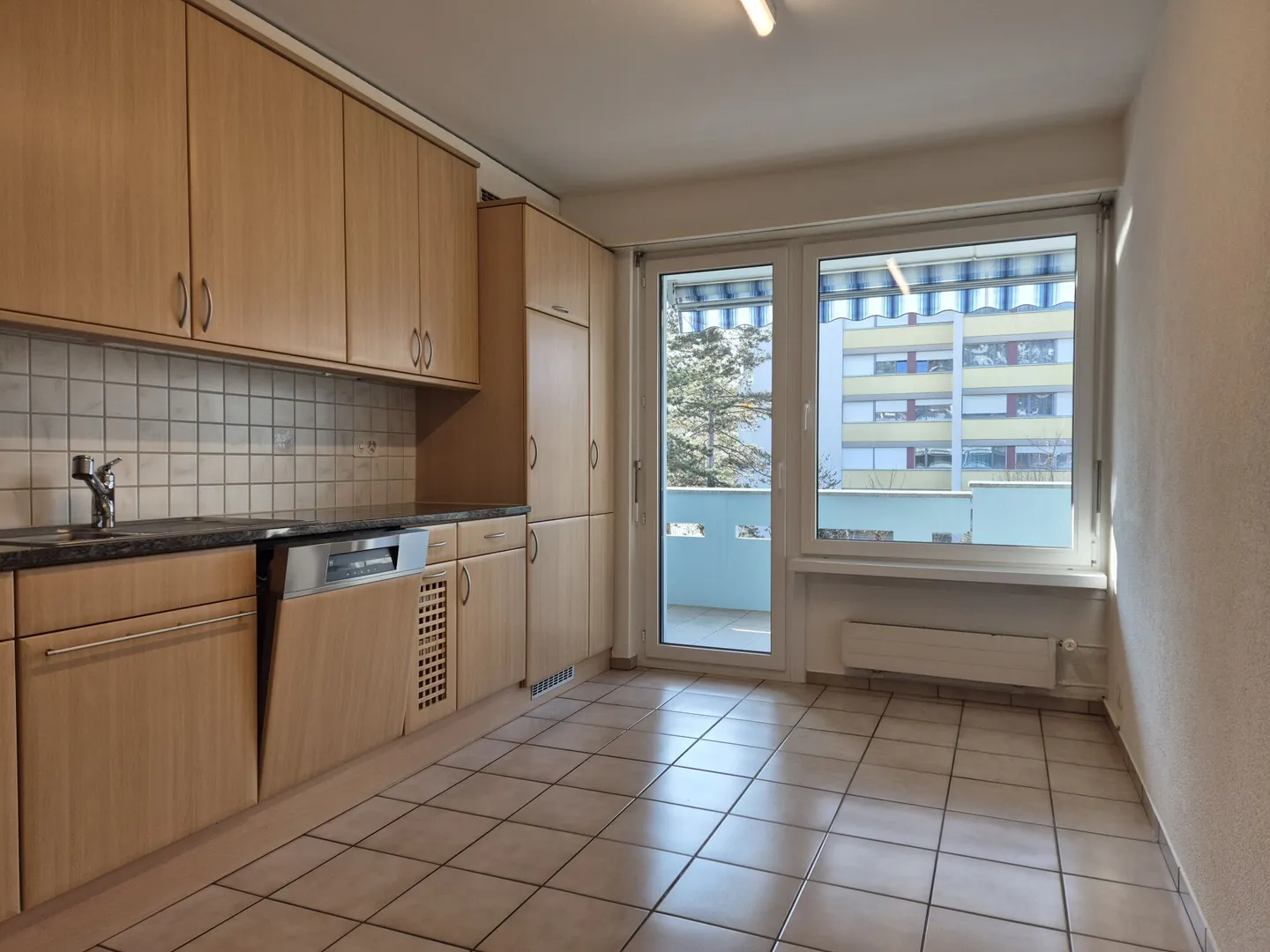 Sorprendentemente generoso - 150m2 di spazio abitativo! - Foto 2 di 11
