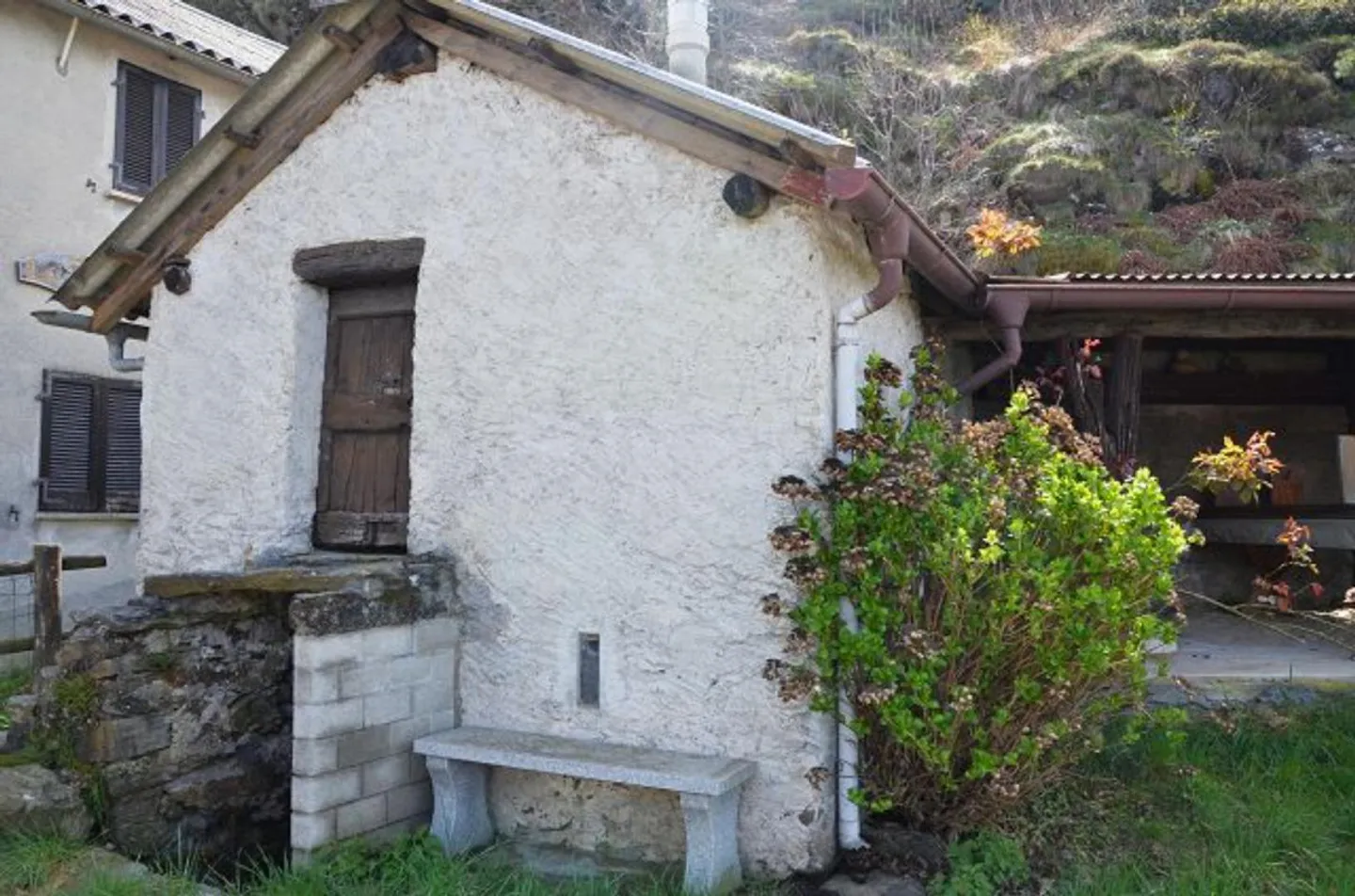 3 1/2-Room Rustic in a Very Quiet, Sunny Location with a View / Cascina d... - Photo 32 of 40