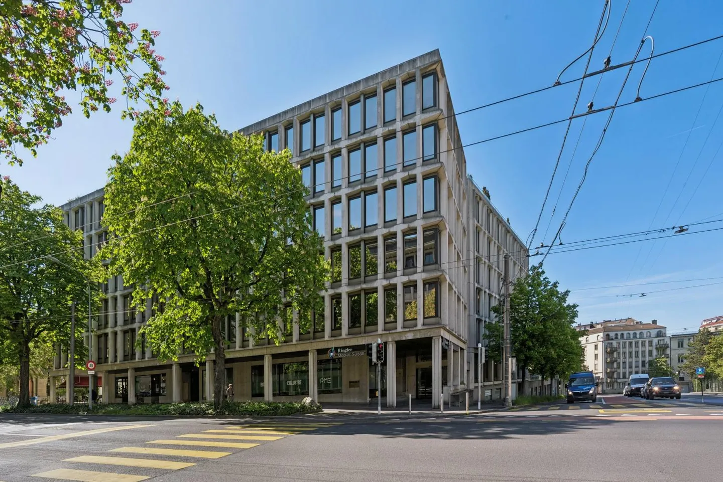 Prächtige Büros nur wenige Schritte vom Bahnhof entfernt! - Foto 1 von 10