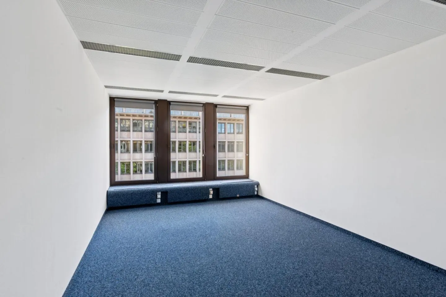 Prächtige Büros nur wenige Schritte vom Bahnhof entfernt! - Foto 3 von 10