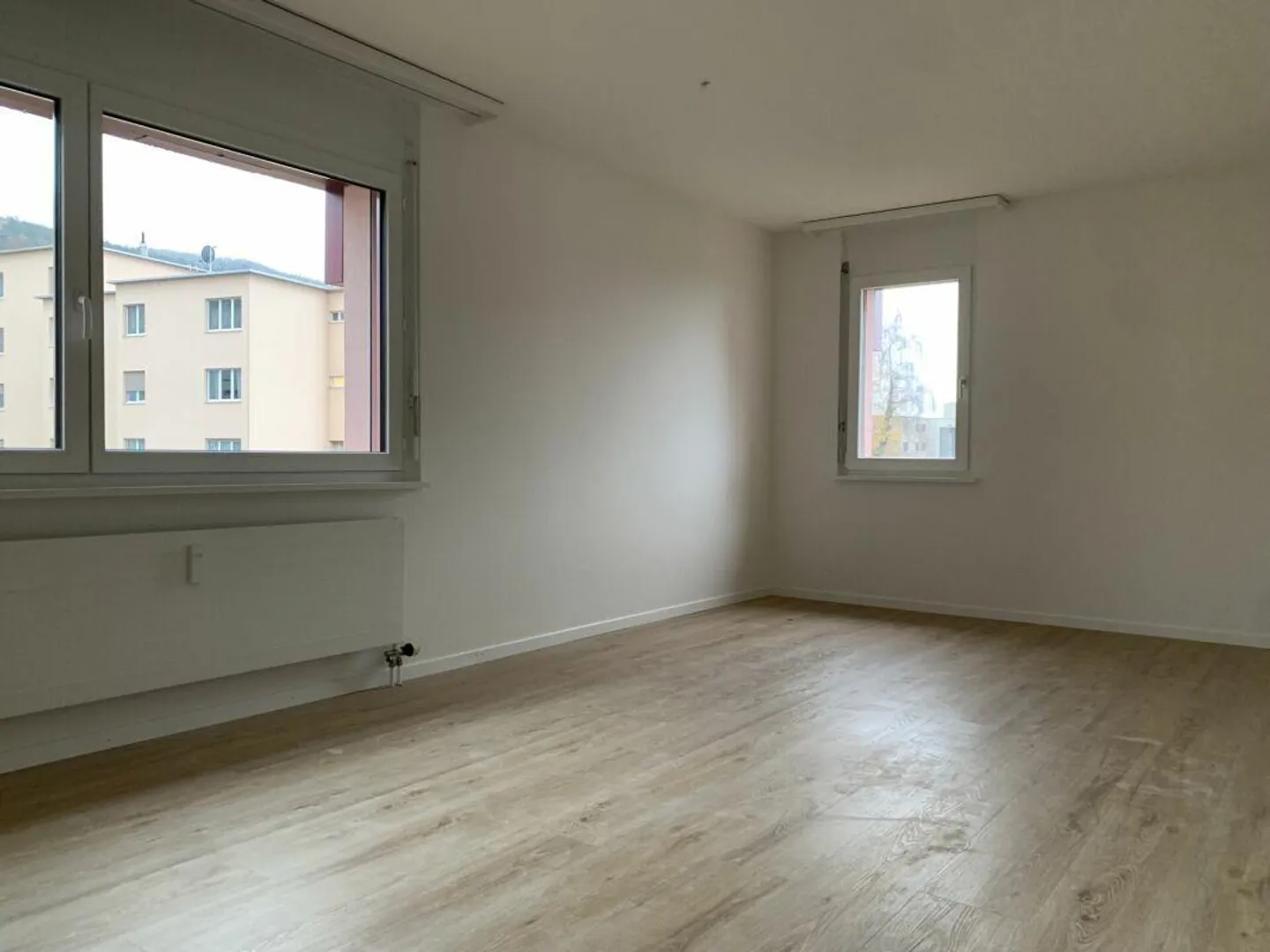 Frisch renovierte EG-Wohnung mit Gartensitzplatz - Foto 3 von 9