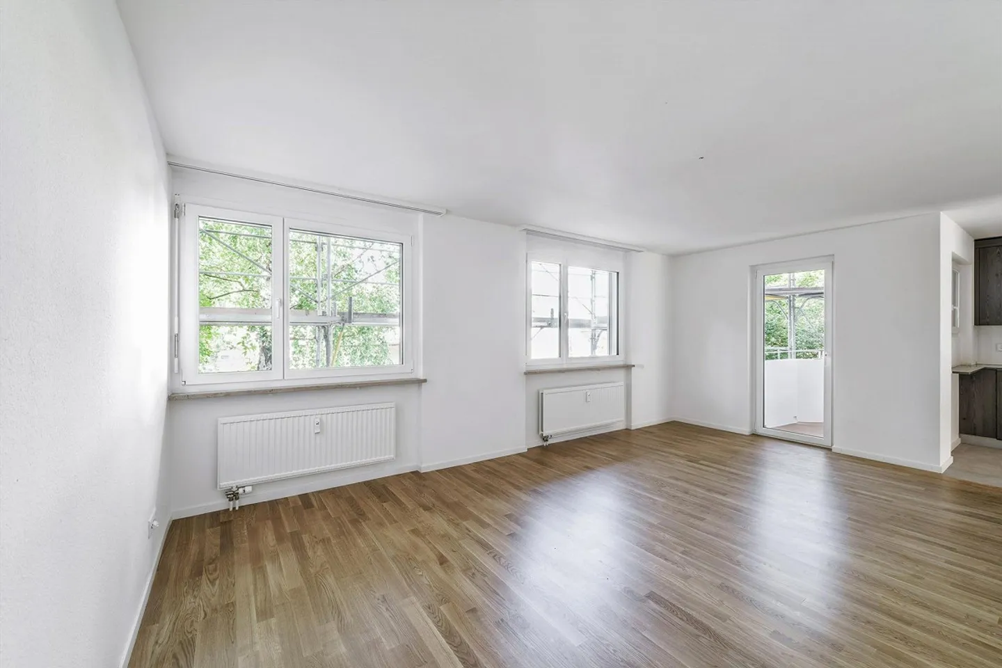 Appartement lumineux et moderne au château de Binningen - Photo 6 sur 7