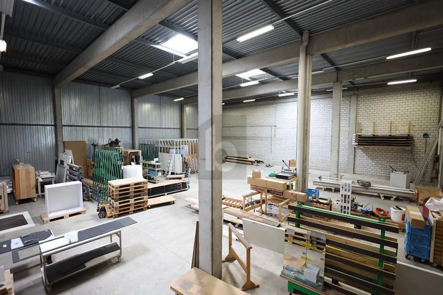 Commercial Property with Many Possibilities - Photo 4 of 6