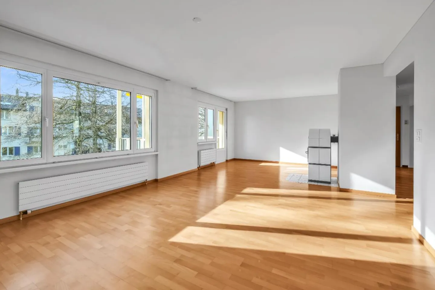 Zona residenziale esclusiva per le massime esigenze appartamento 3 1/2 di 83m2 - Foto 2 di 14