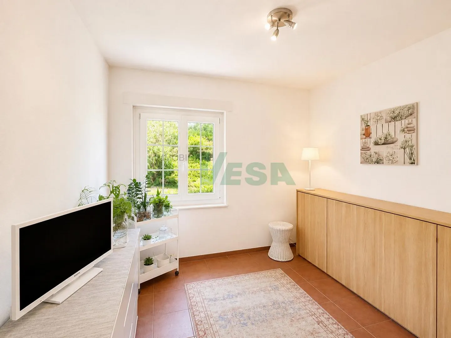 Cozy single-family house on one level with a large beautiful garden - Photo 11 of 15