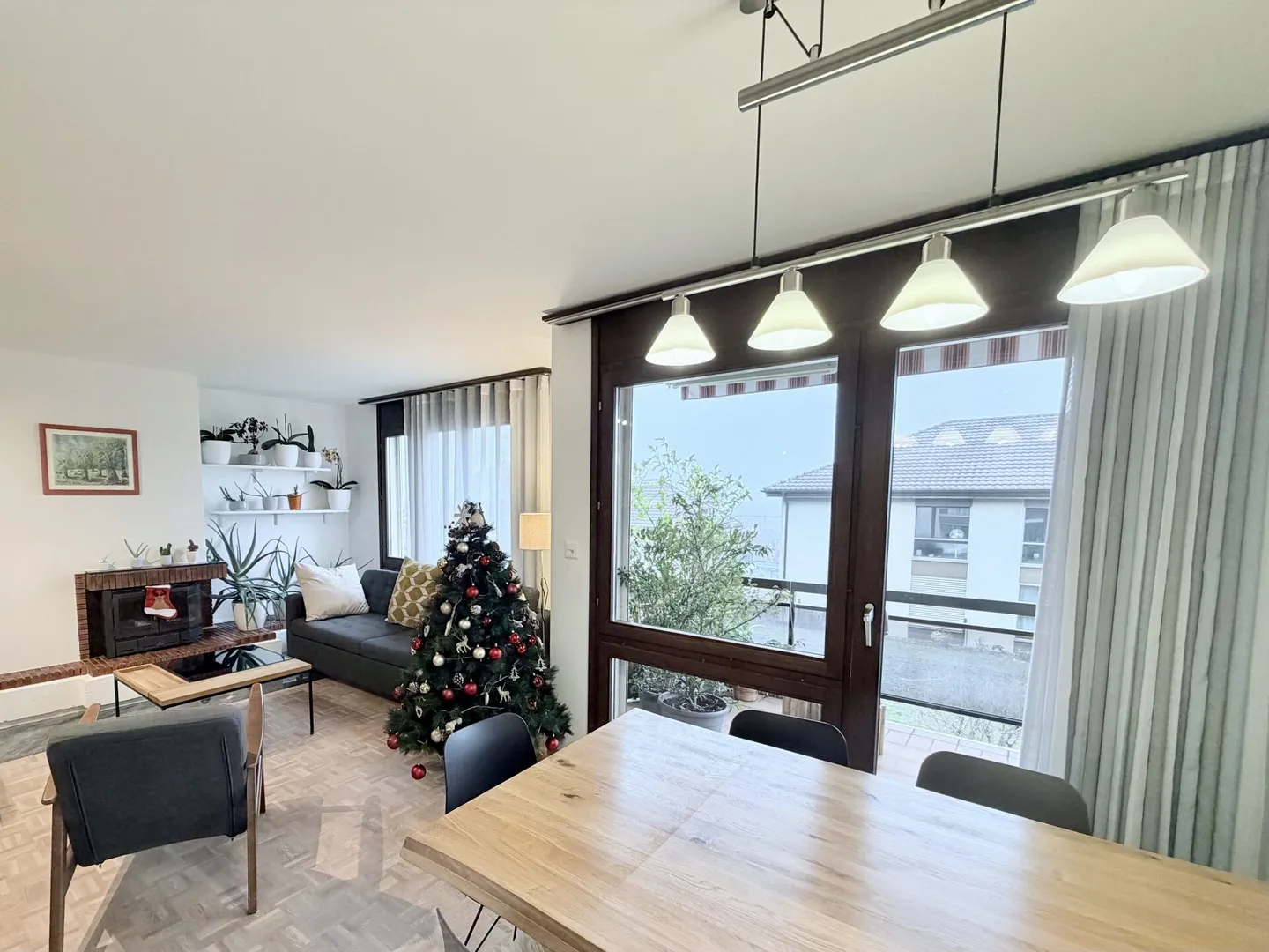 Charmante Wohnung mit Seeblick - Foto 2 von 10