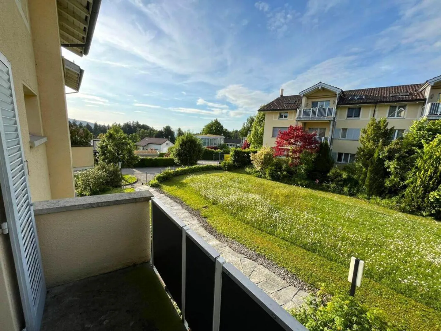 Zona residenziale esclusiva per le massime esigenze appartamento 3 1/2 di 83m2 - Foto 8 di 14
