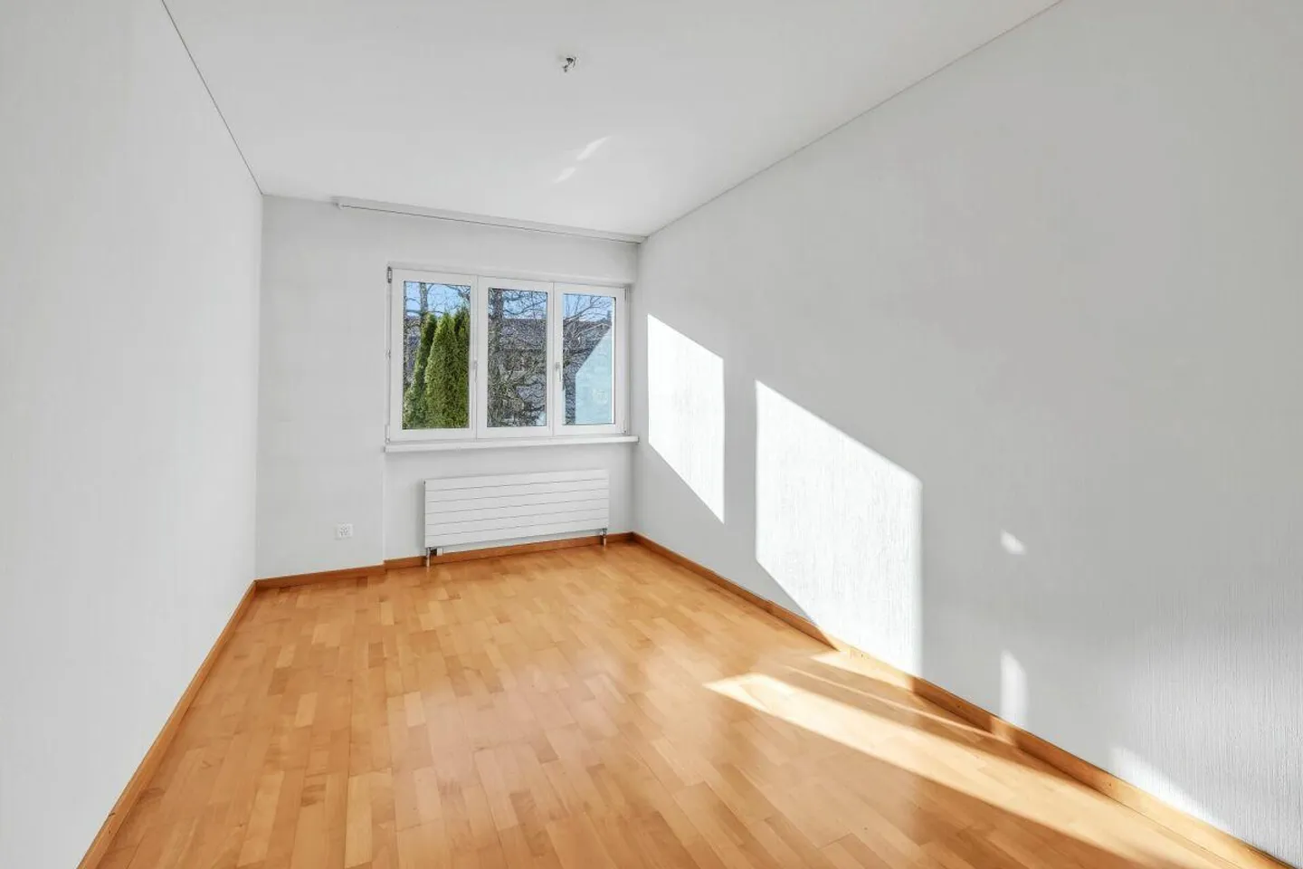 Zona residenziale esclusiva per le massime esigenze appartamento 3 1/2 di 83m2 - Foto 11 di 14