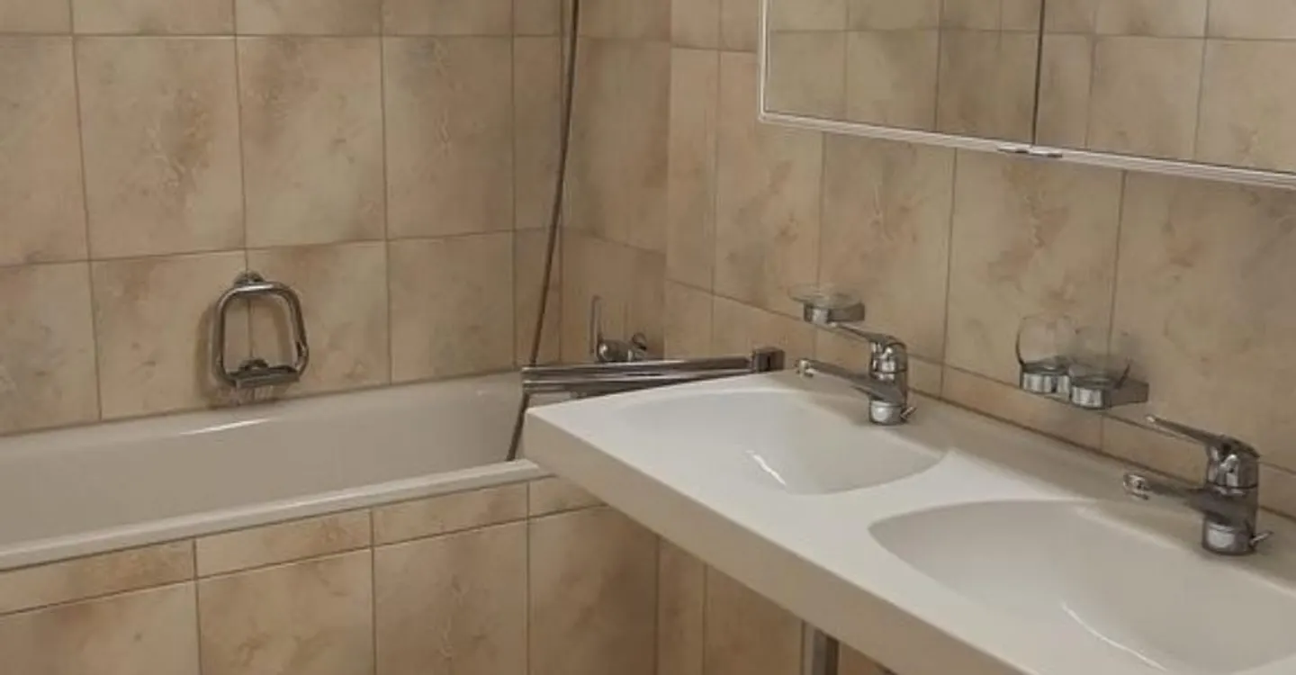 Wohnen im Grünen - 3.5-Zimmerwohnung mit Gartensitzplatz in Feldmeilen - Photo 6 of 8