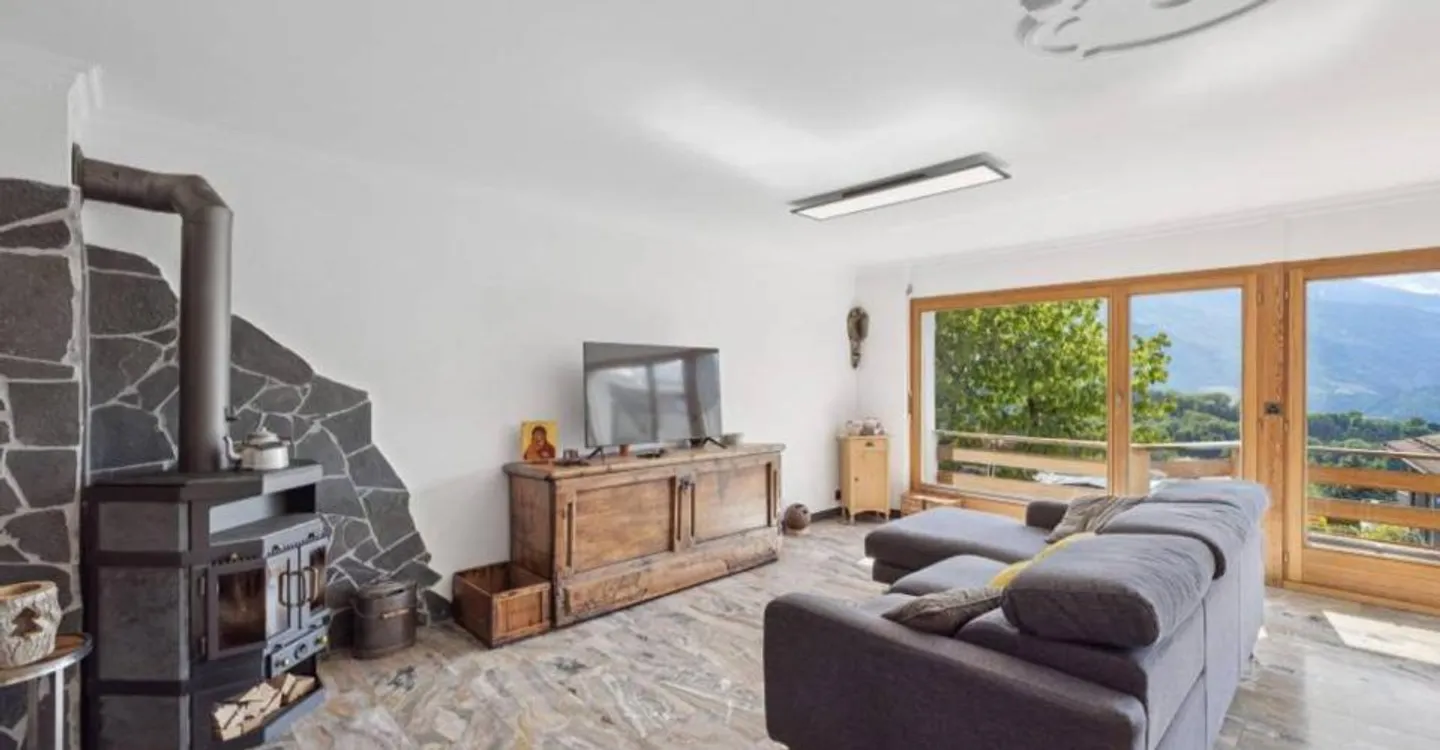 Charmante Villa mit unabhängiger Suite. - Foto 4 von 8