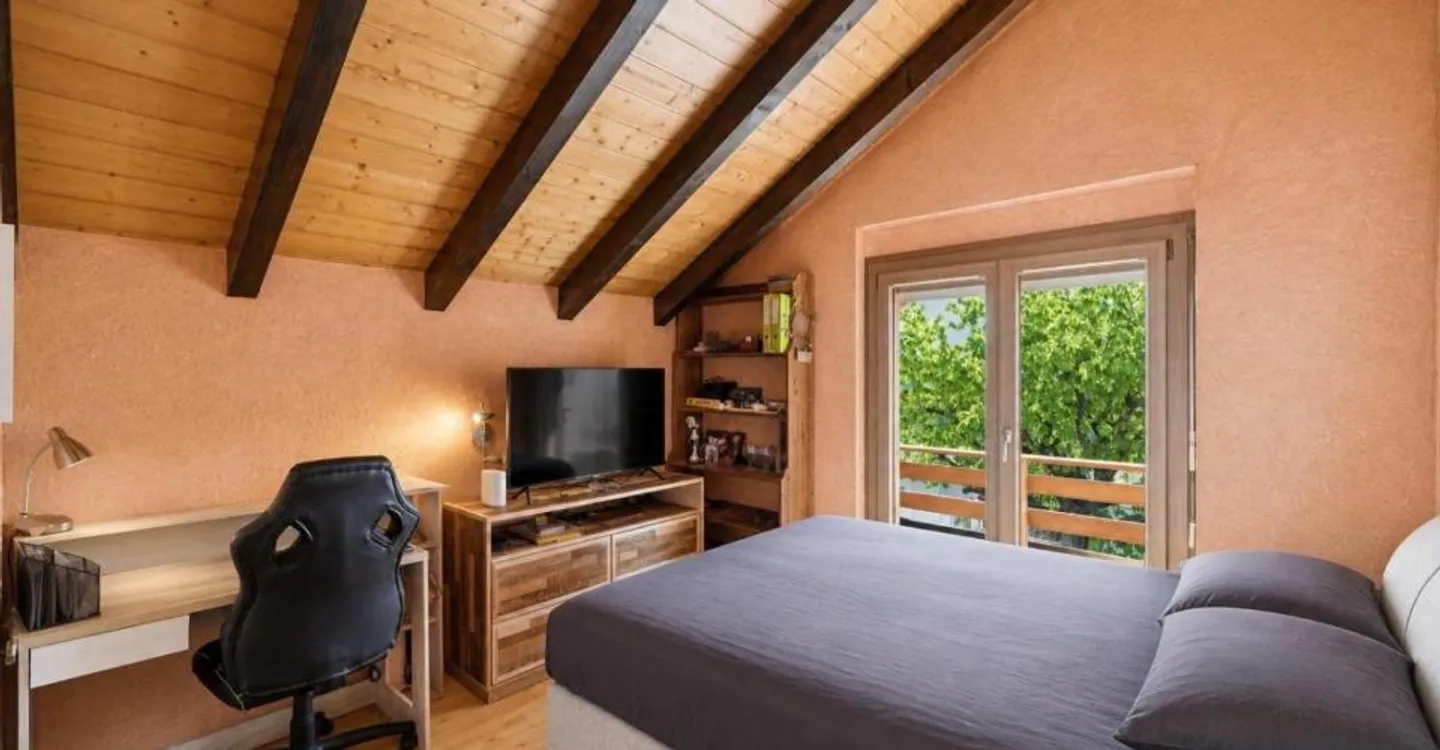 Charmante Villa mit unabhängiger Suite. - Foto 8 von 8