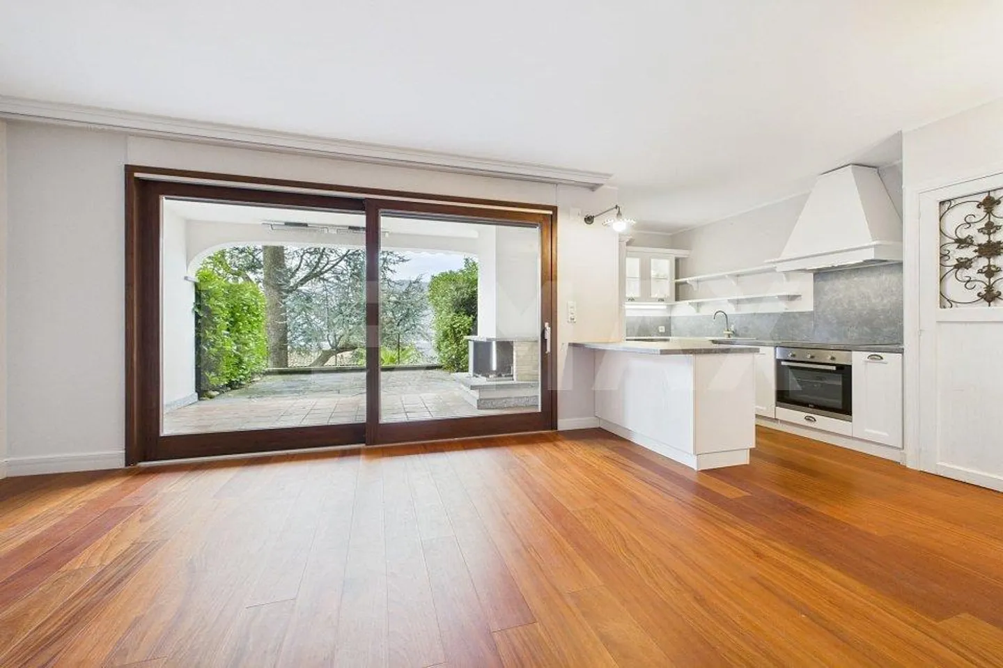 Oasis of Tranquility with Lake View - Photo 3 of 13