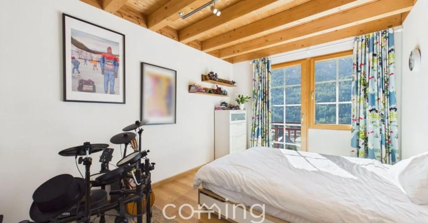 Exclusive Chalet with panoramic view of the Dom - Photo 7 of 11