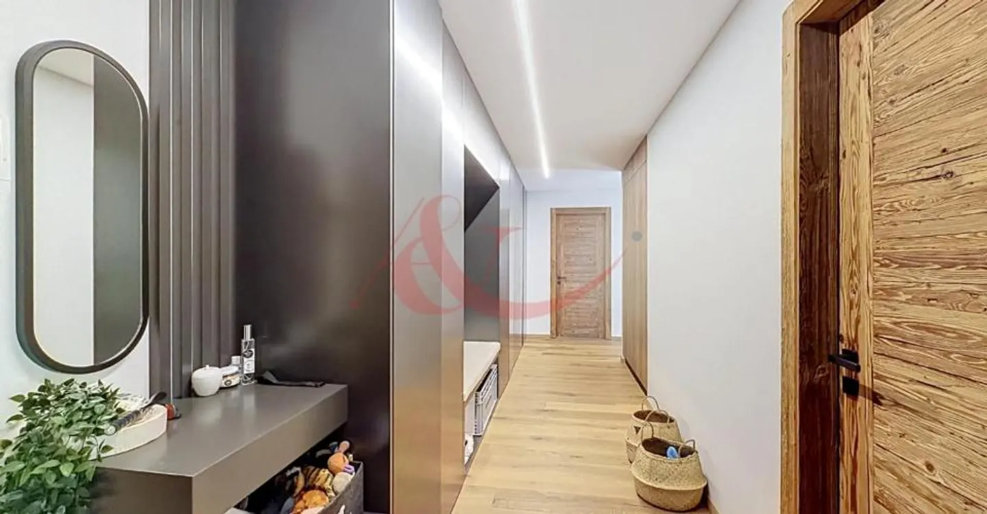 Appartement Contemporain avec Vue sur le Lac - Photo 4 sur 9
