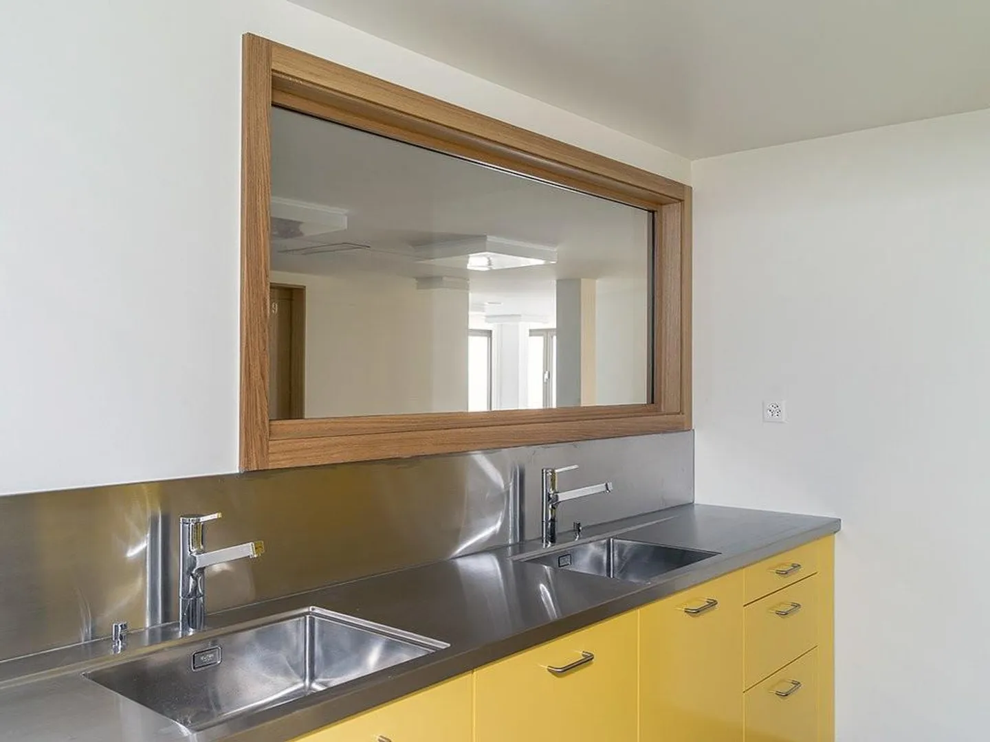 Furnished rooms for students near Flon (student home) - Photo 5 of 8