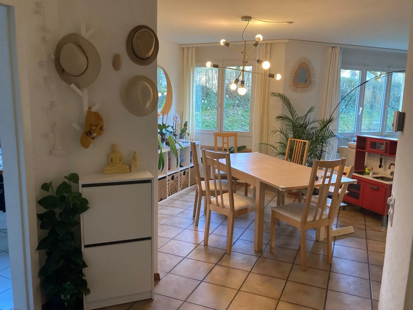 Wonderful large quiet 5.5 room garden apartment for rent! - Photo 5 of 10