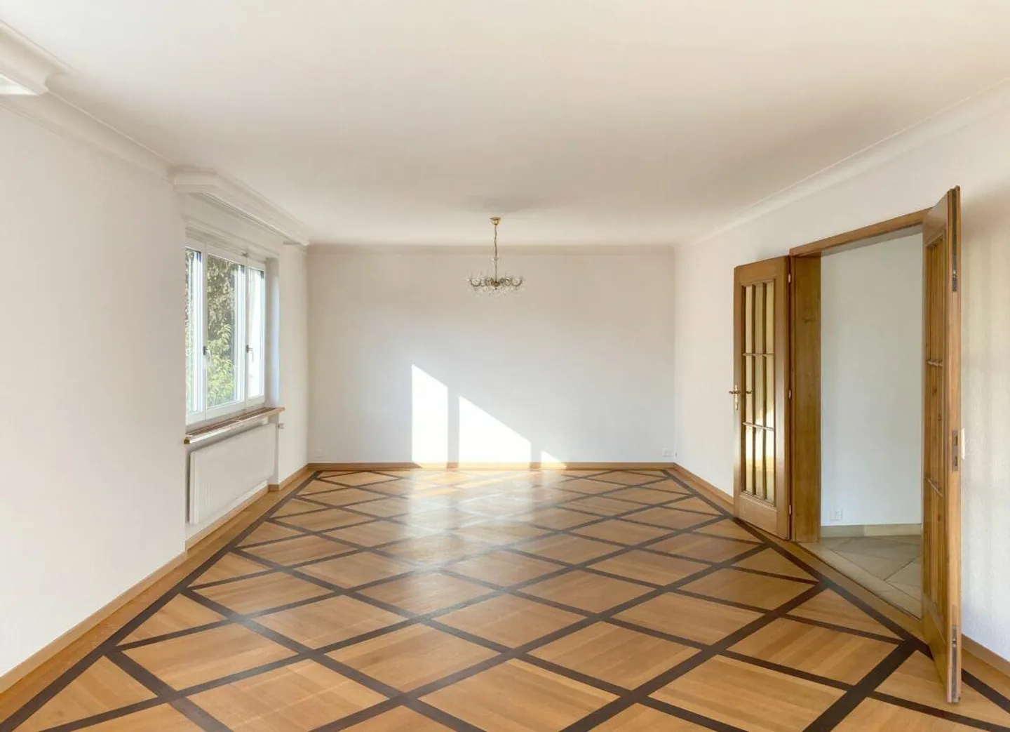 5.5-room apartment 148.5 m² with balcony and beautiful surroundings - Photo 2 of 23