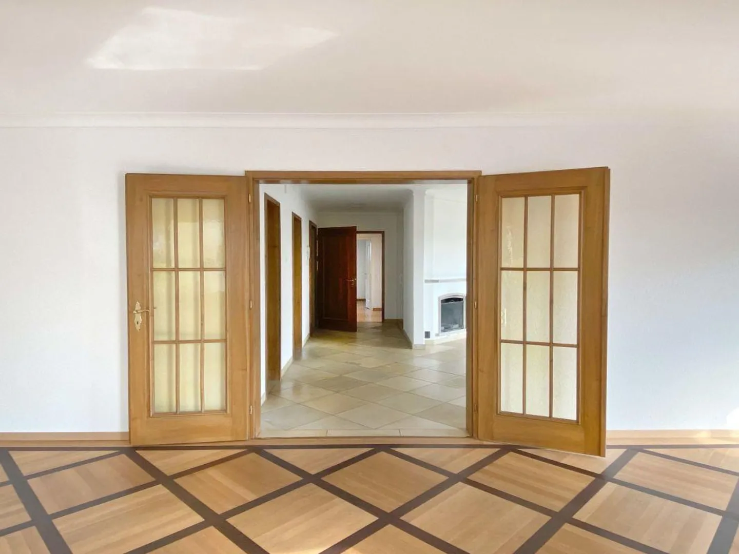 5.5-room apartment 148.5 m² with balcony and beautiful surroundings - Photo 3 of 23