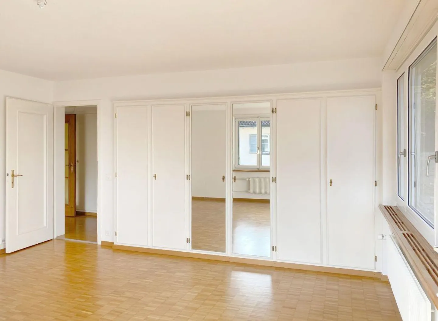 5.5-room apartment 148.5 m² with balcony and beautiful surroundings - Photo 10 of 23