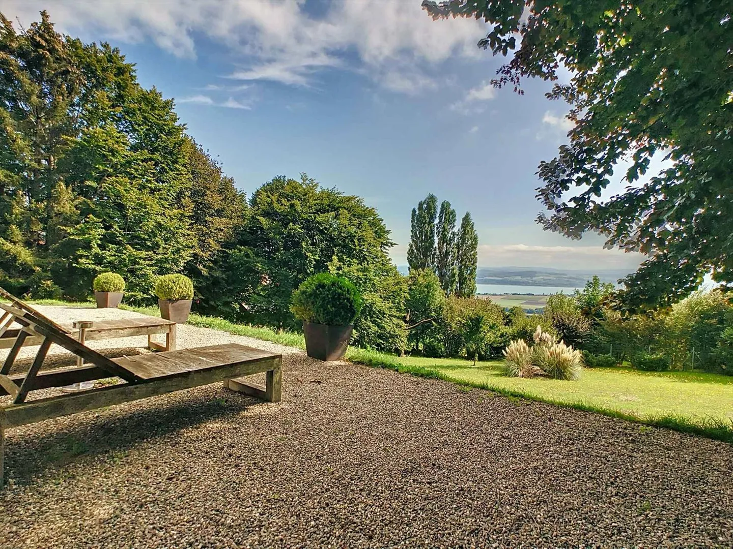 Grande proprietà con vista lago - Foto 1 di 12