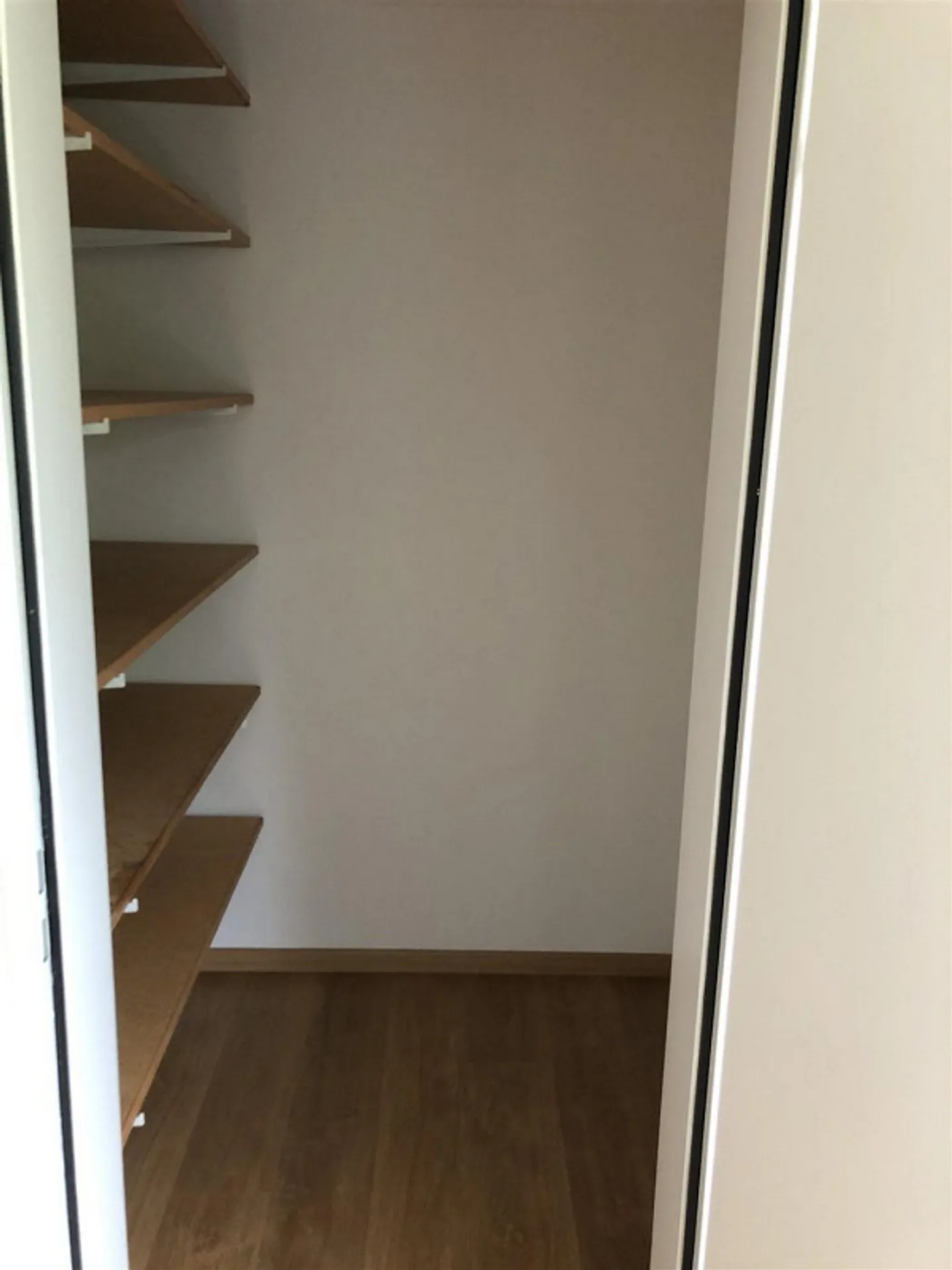 Cozy apartment with green surroundings! A visit is worth it. - Photo 4 of 10