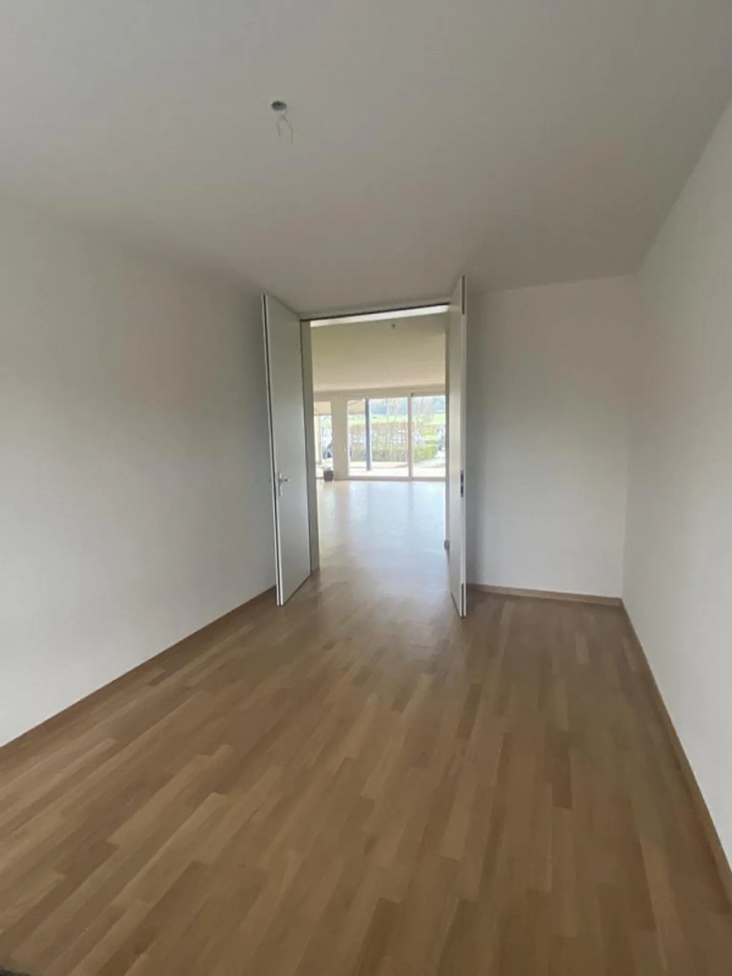 Bella appartamento con area salotto nel giardino - Foto 4 di 11