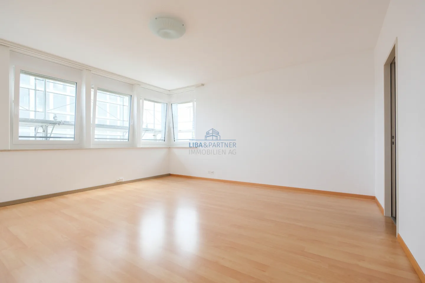 Bright 2.5-Room Apartment - Photo 5 of 11