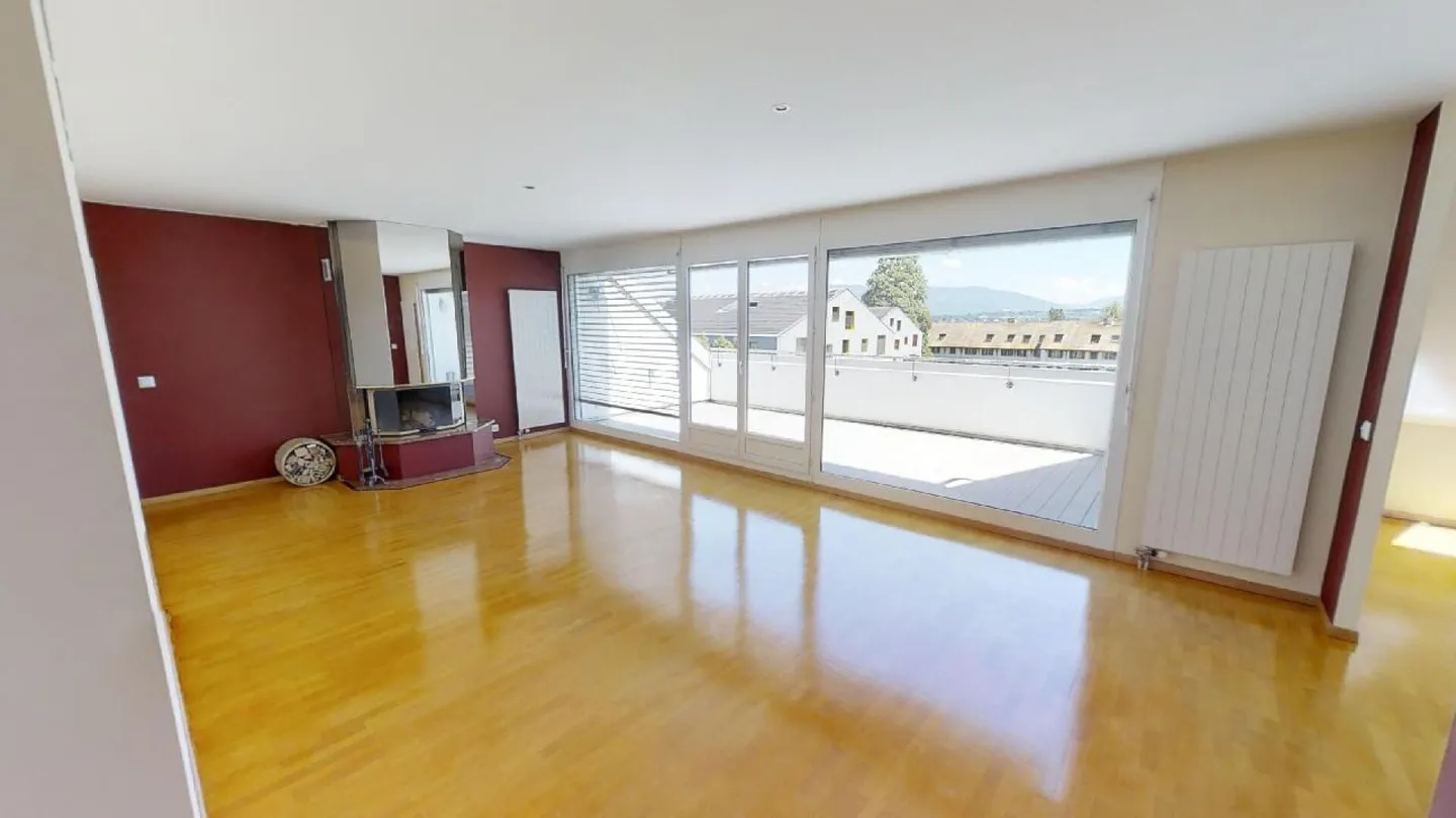 Attico di 145m2 con bella vista sul lago - Foto 2 di 9
