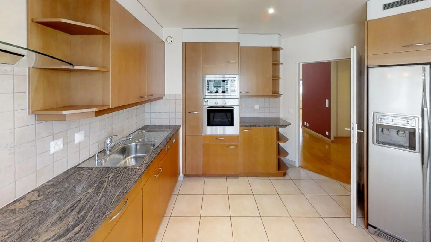Attico di 145m2 con bella vista sul lago - Foto 4 di 9