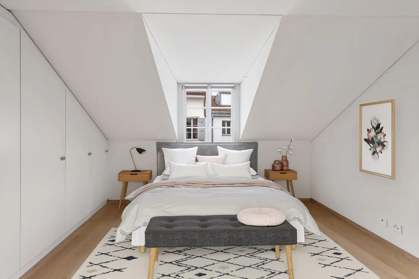 Charming atypical duplex in the heart of the city center! - Photo 6 of 10