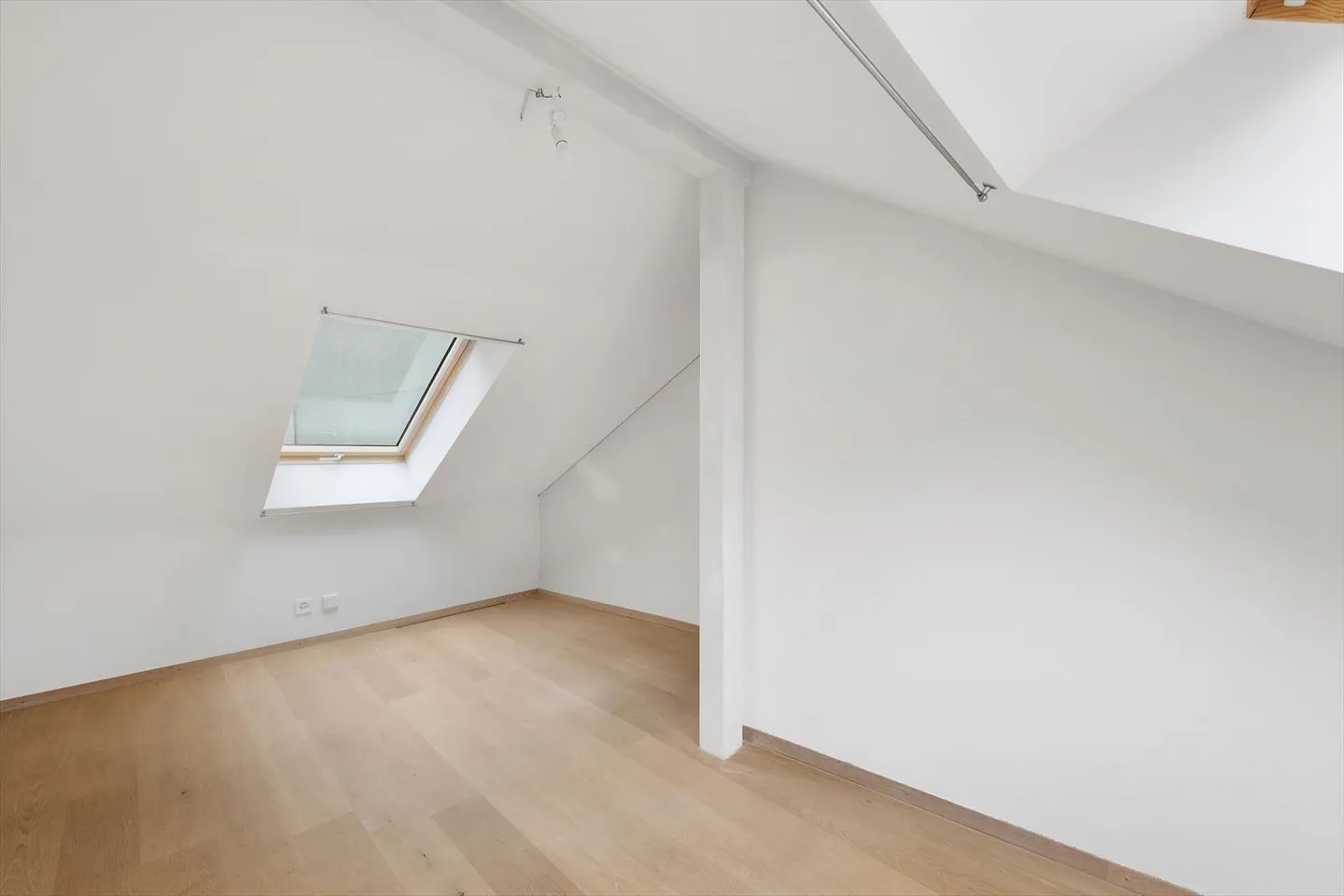 Charming atypical duplex in the heart of the city center! - Photo 9 of 10