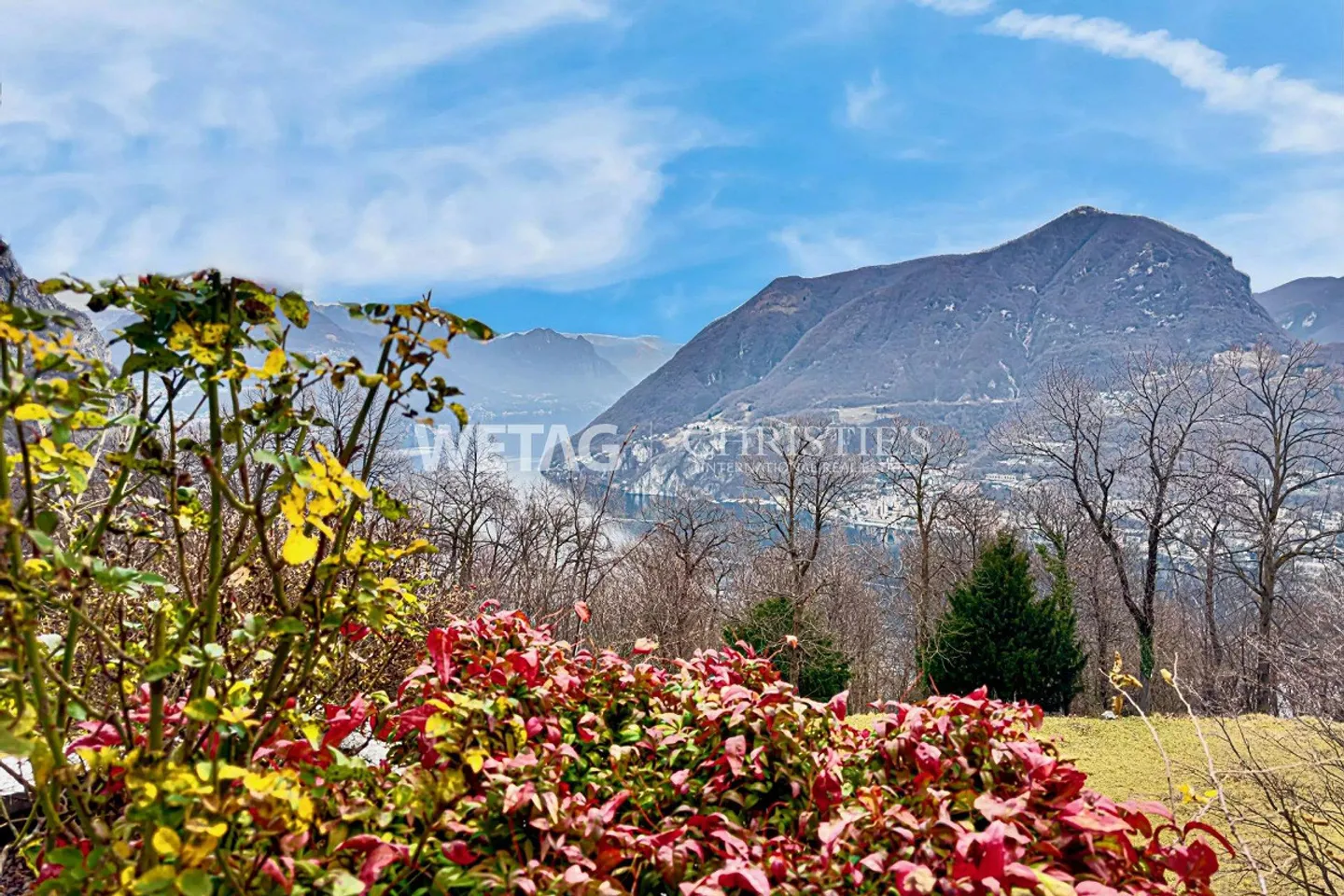 Elegant penthouse apartment with a view of Lake Lugano in Lugano-C... - Photo 2 of 13