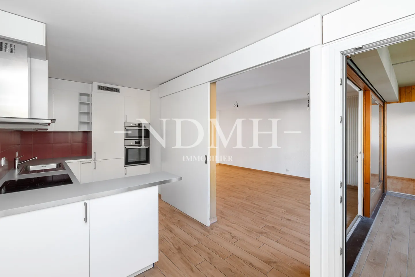 Appartement familial rénové - Photo 3 sur 14
