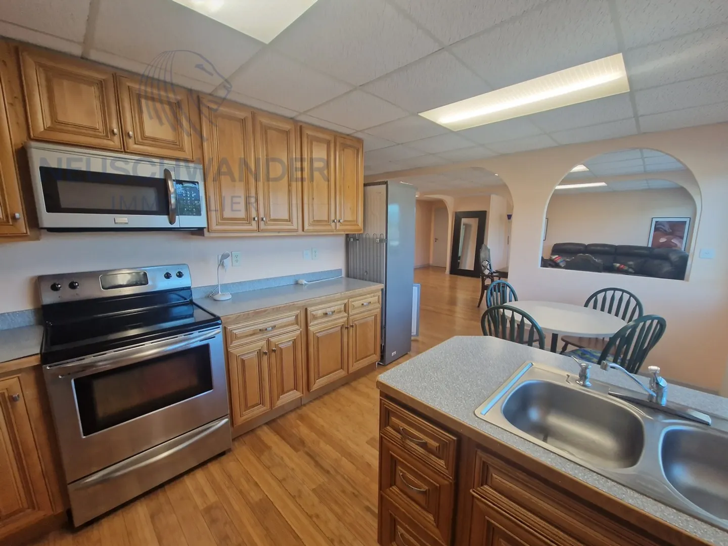 Edificio ad uso misto in vendita - Foto 7 di 13