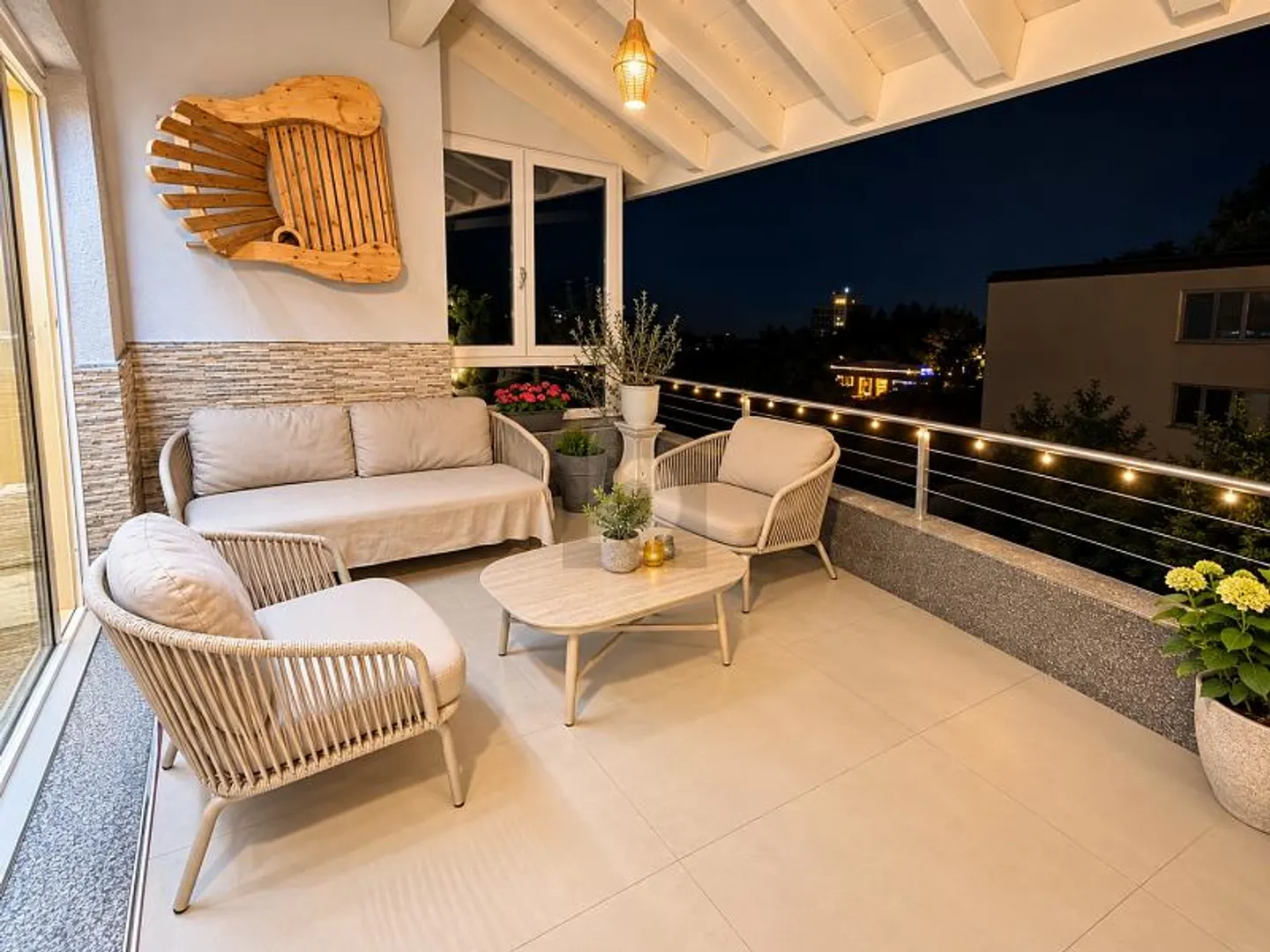 Modernes Apartment mit Balkon - Foto 1 von 6