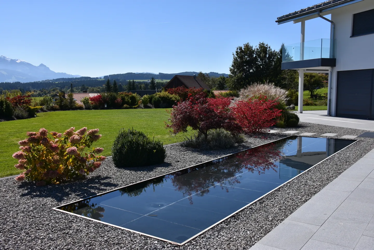 10-Room House - Photo 2 of 28