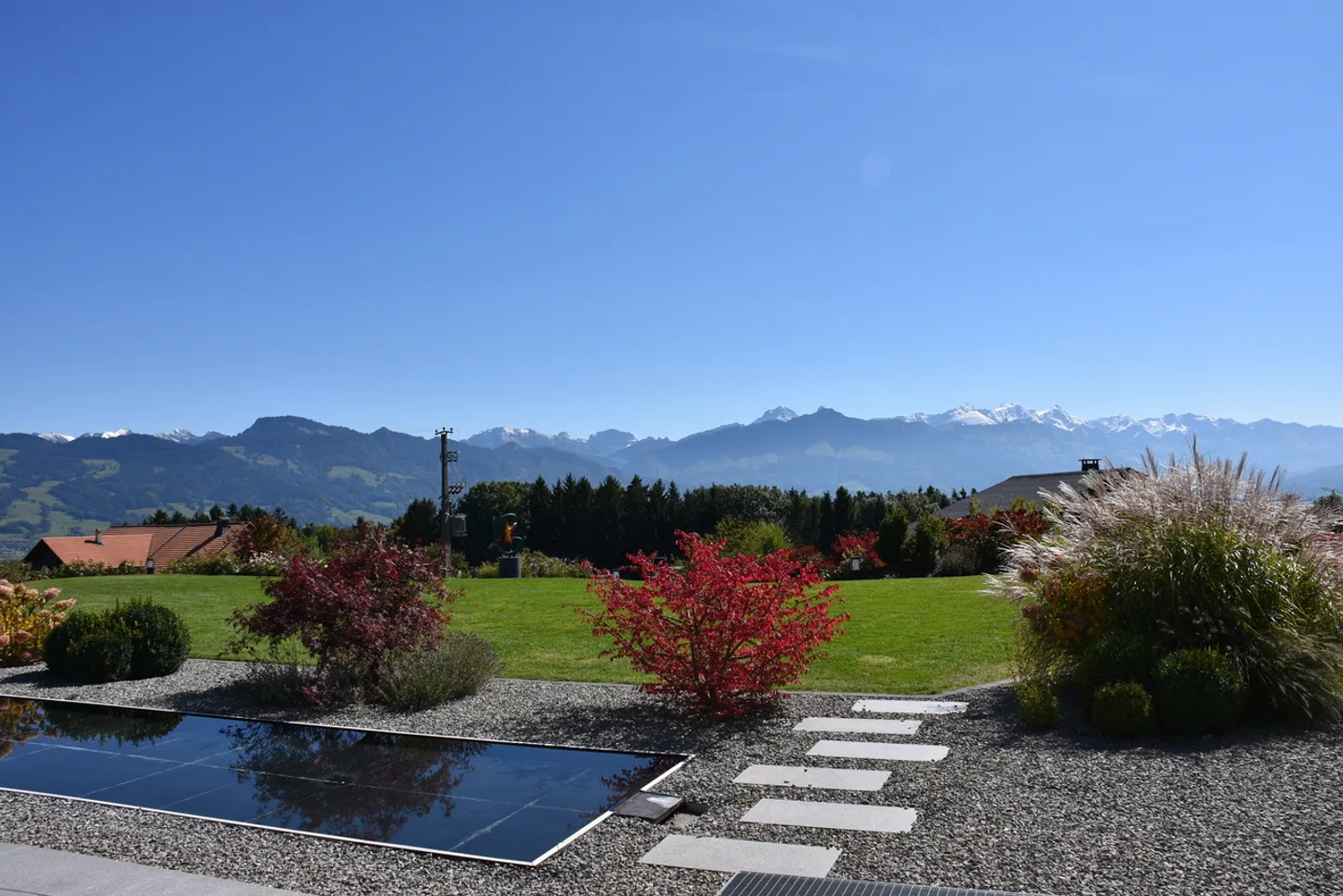 10-Room House - Photo 3 of 28