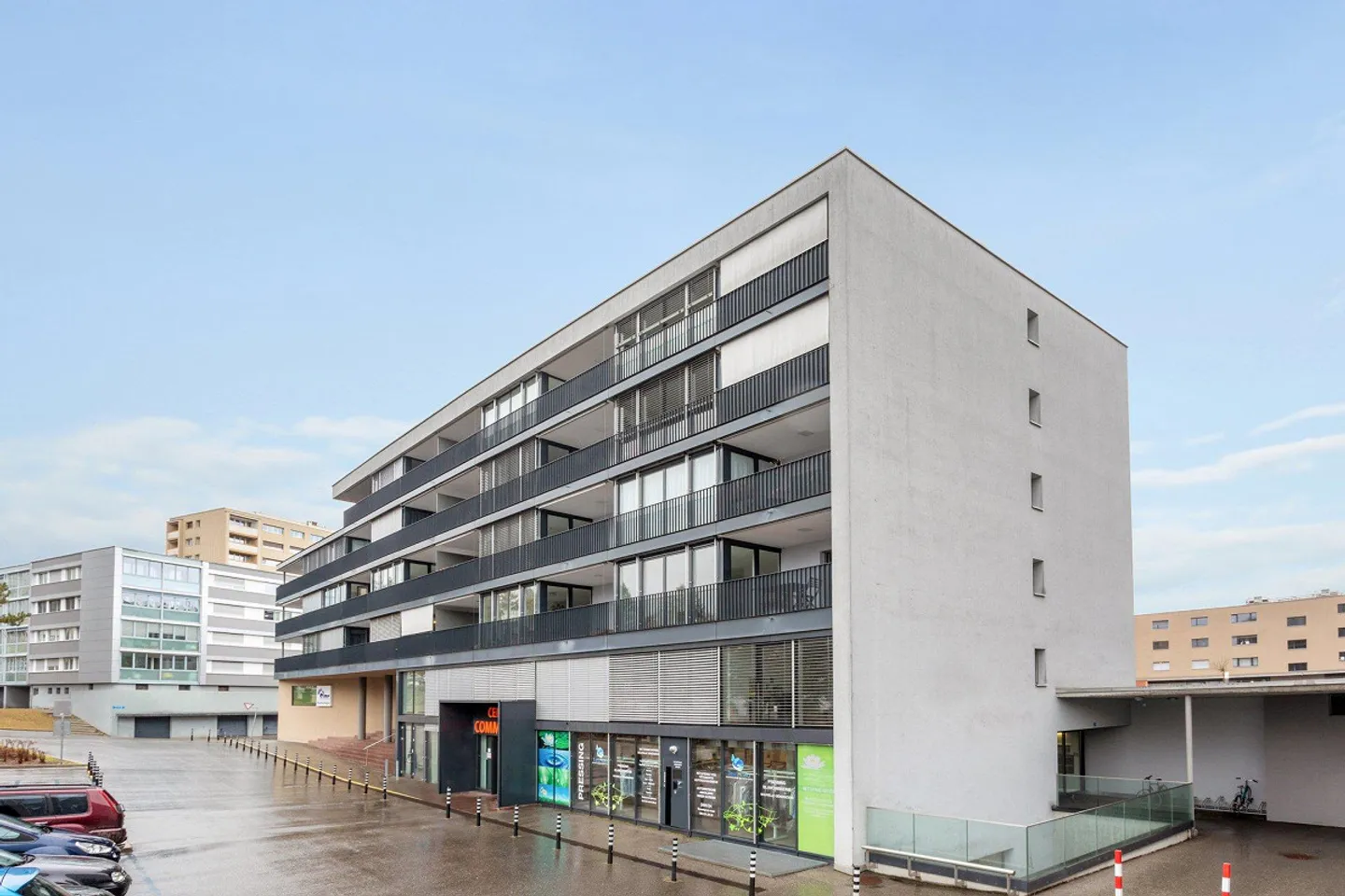 Superbo alloggio con garanzia di affitto offerta! - Foto 1 di 7