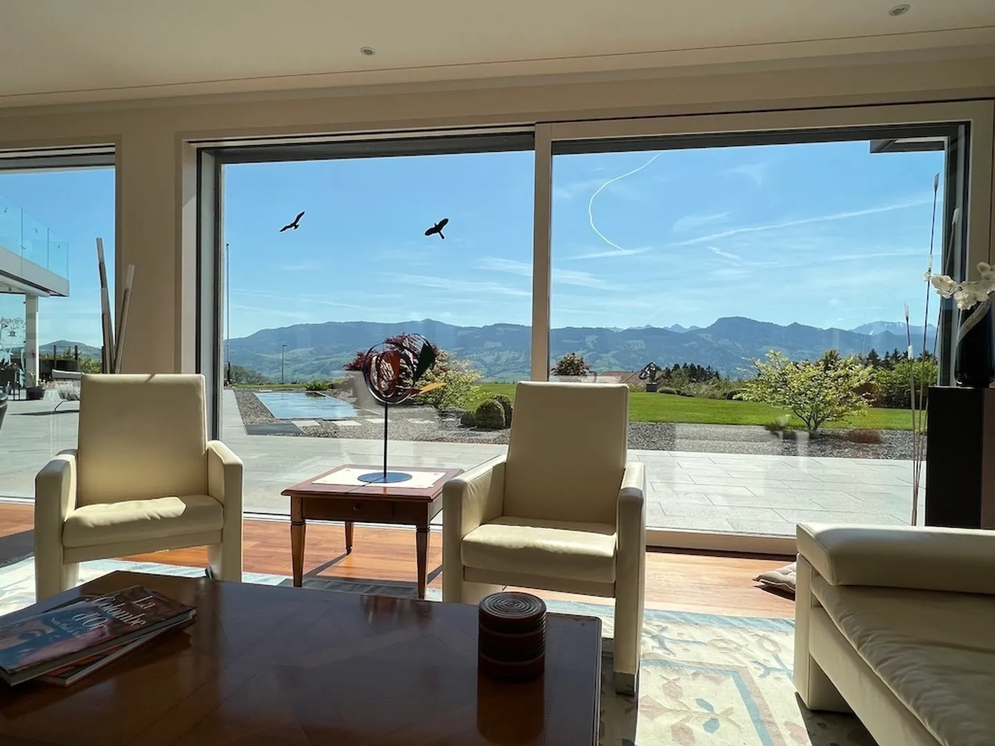 10-Room House - Photo 9 of 28