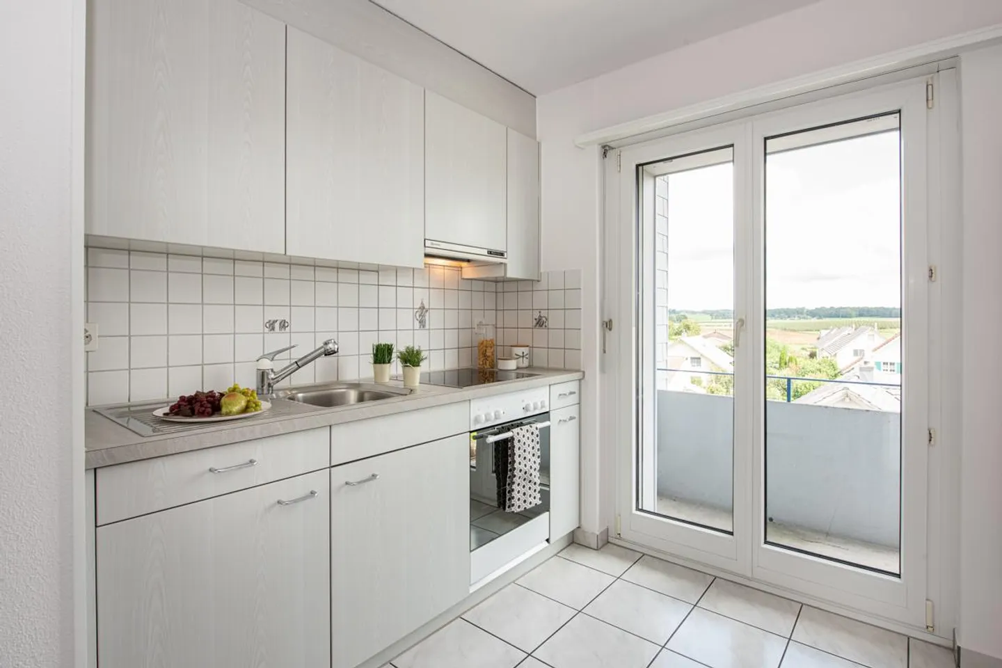 Cozy 4.5 Room Apartment in a Quiet Area! - Photo 5 of 10