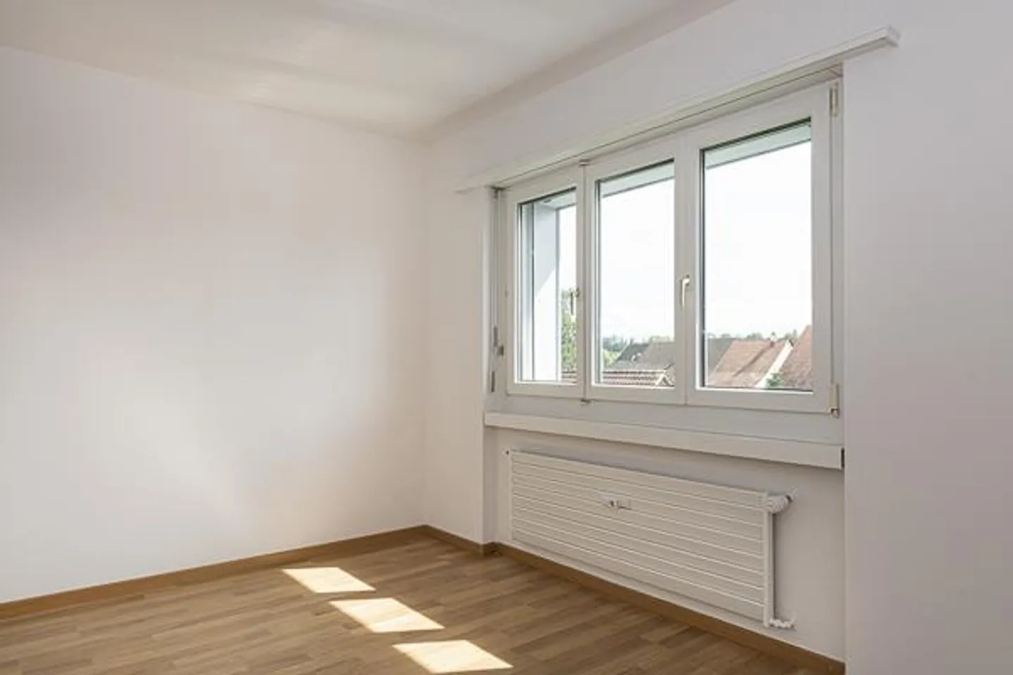 Cozy 4.5 Room Apartment in a Quiet Area! - Photo 8 of 10