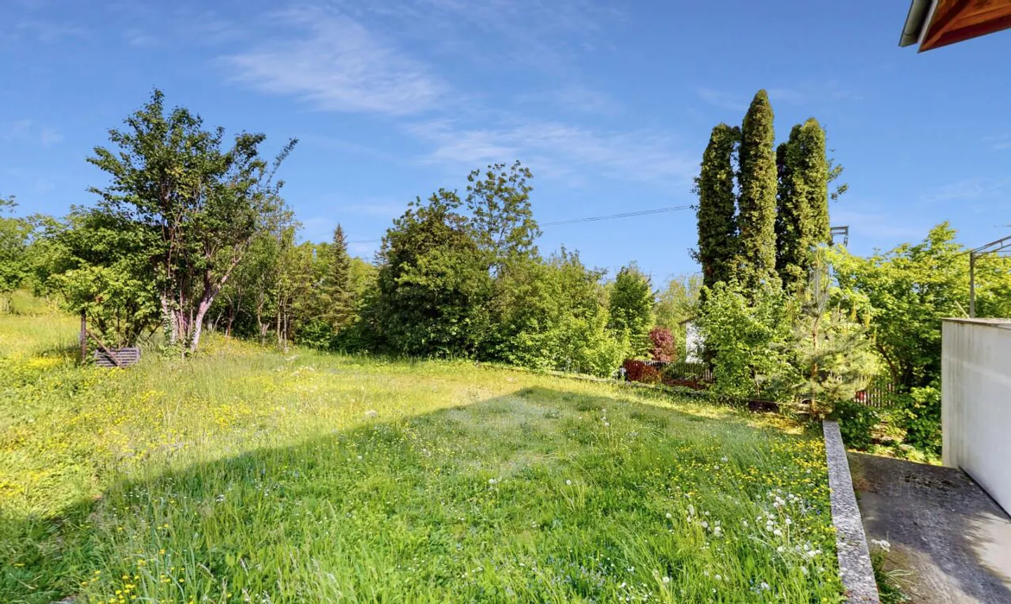 Casa luminosa con vista libera e potenziale - Foto 3 di 13