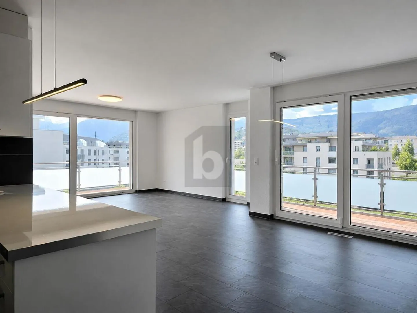 CONTEMPORARY IN THE PÂQUERETTES DISTRICT - Photo 2 of 6