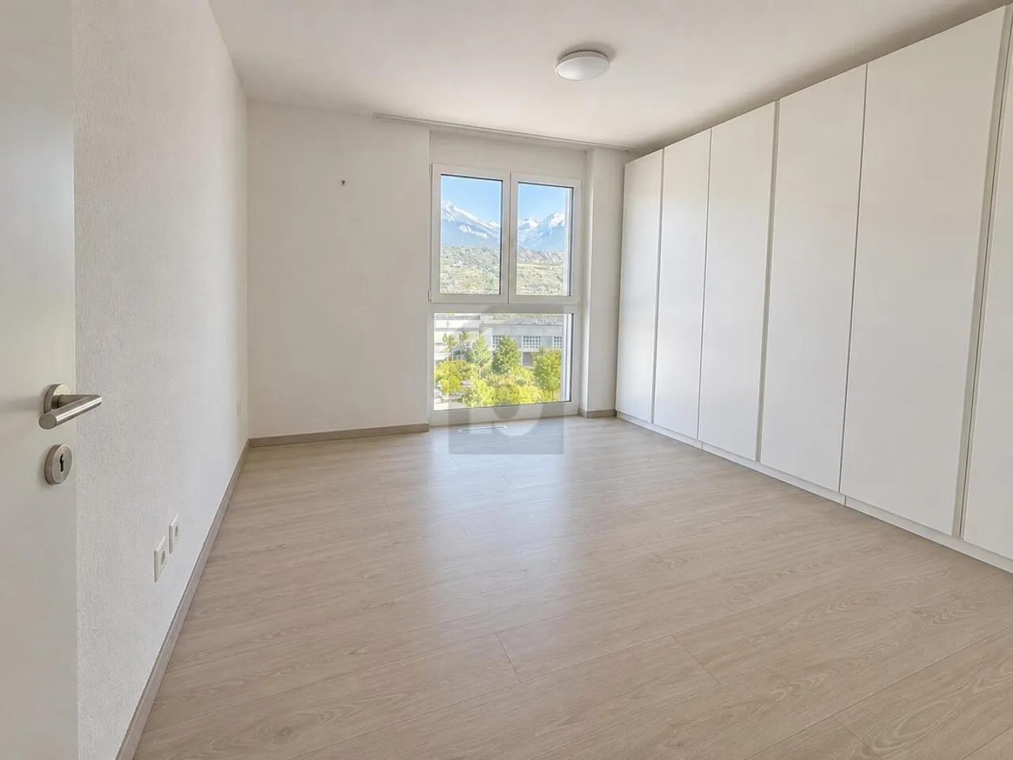 CONTEMPORARY IN THE PÂQUERETTES DISTRICT - Photo 4 of 6