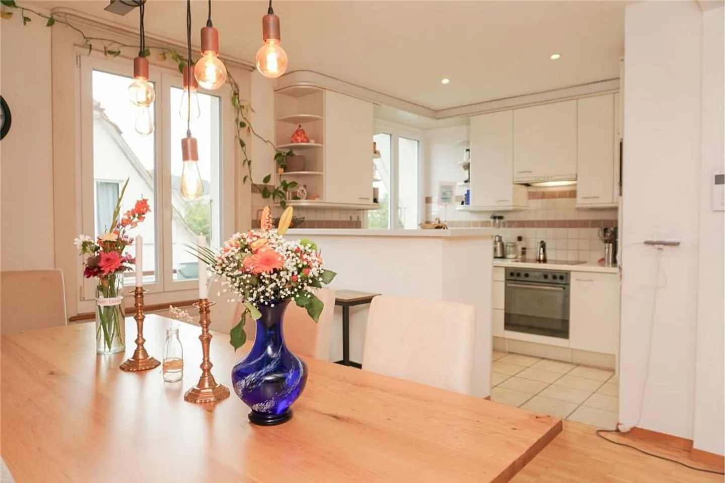 Maison polyvalente à trois familles avec jardin et options d'utilisation attrayantes - Photo 11 sur 13