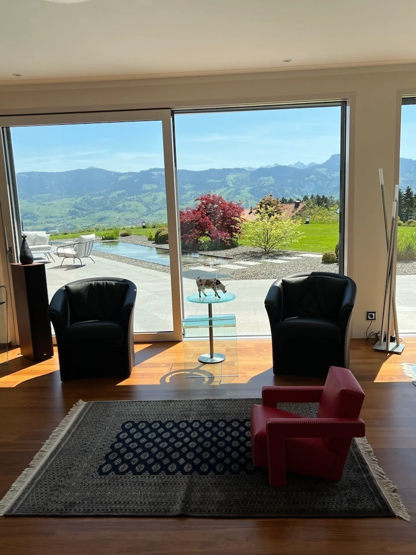 10-Room House - Photo 19 of 28