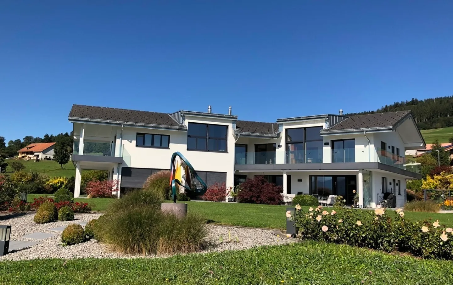 10-Room House - Photo 21 of 28