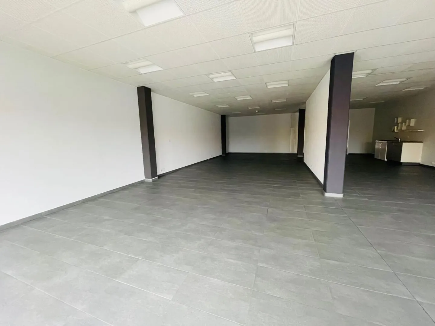 Spazio commerciale di 282 m2 a Montagny-près-Yverdon - Foto 5 di 6